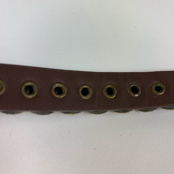 Brown Women’s Belt Brass Buckle & Rivots XS/S - Picture 5 of 6